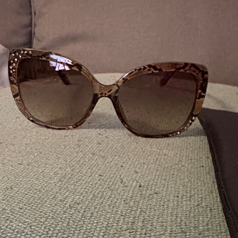 Guess Snake Pattern Tortoise Sunglasses - image 1